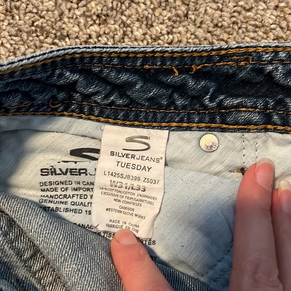 Silver Jeans - Picture 7 of 8